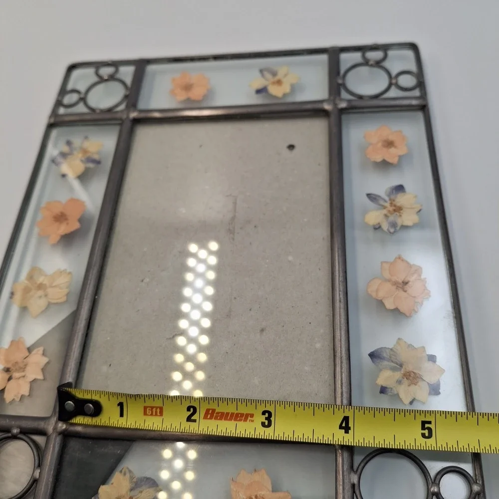 Vintage Disney Store Mickey Mouse Leaded Glass Frame Pressed Dried Flowers 4x6‎